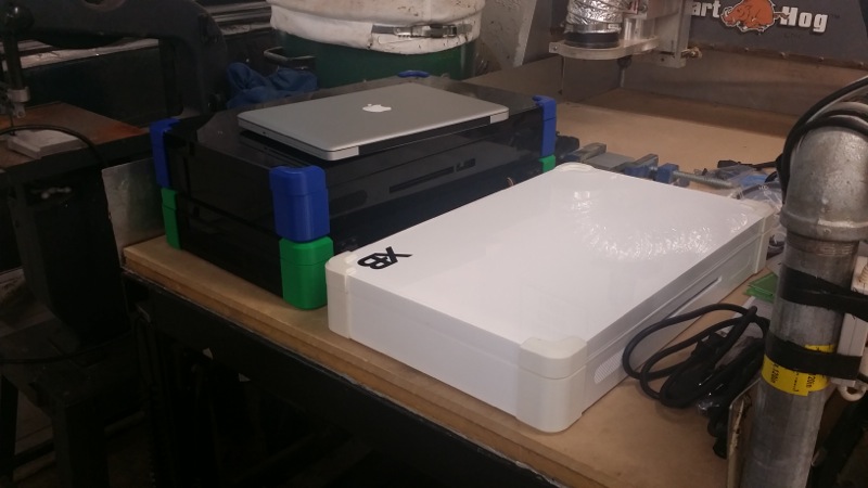 PlayBook 4: engenheiro cria versão portátil do PlayStation 4 por R